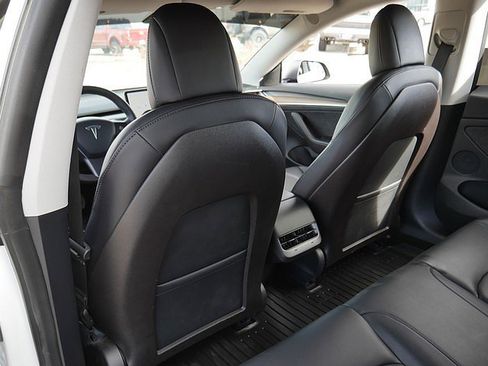 Used 2021 Tesla Model 3 Long Range image 15