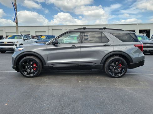 Certified 2023 Ford Explorer ST w/ Equipment Group 401A AWD/4WD image 6