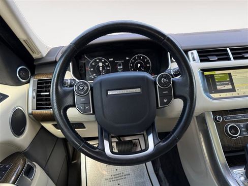 Used 2017 Land Rover Range Rover Sport HSE image 13