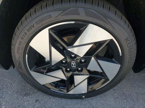 New 2024 Hyundai Kona Limited FWD image 6