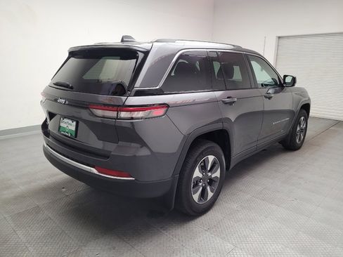 Used 2022 Jeep Grand Cherokee Limited 4xe w/ MOPAR Finishing Package image 9