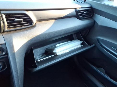 Used 2021 Hyundai Veloster N image 27