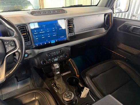 Used 2021 Ford Bronco Badlands AWD/4WD image 14