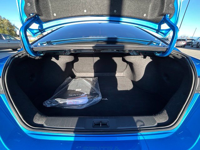 Certified 2025 Nissan Sentra SR FWD image 39