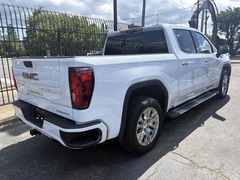 Used 2022 GMC Sierra 1500 Denali w/ Technology Package AWD/4WD image 6