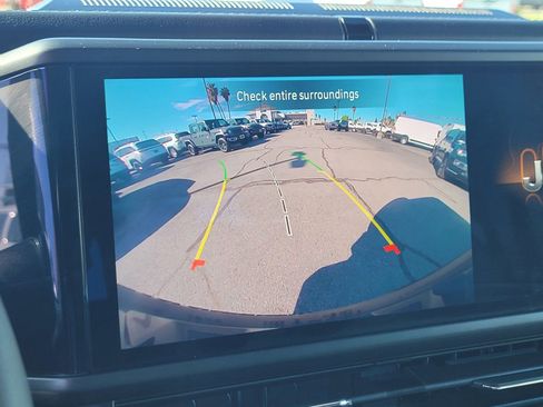 Used 2025 Jeep Wrangler Unlimited Sahara image 17