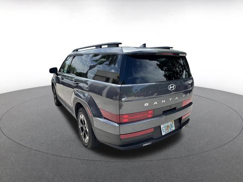 Used 2026 Hyundai Santa Fe SEL FWD image 12