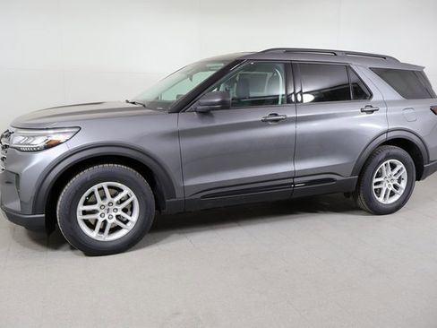 New 2026 Ford Explorer Active w/ Active Comfort Package image 8