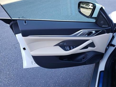 New 2025 BMW i4 xDrive40i w/ Premium Package image 9