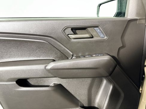 Used 2024 Chevrolet Colorado W/T image 16