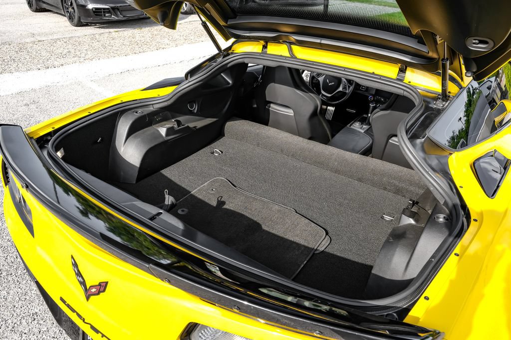 Used 2015 Chevrolet Corvette Z06 w/ 2LZ Preferred Equipment Group RWD image 58
