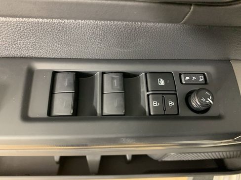 New 2026 Toyota Tundra Platinum w/ TRD Off-Road Package AWD/4WD image 18