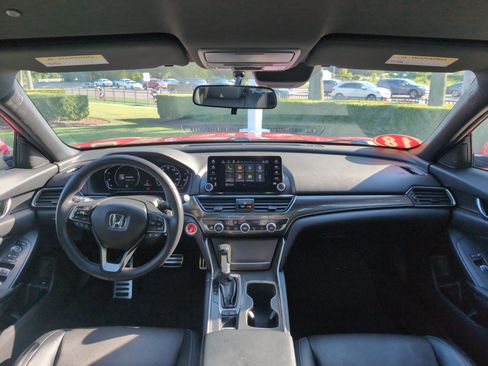 Used 2018 Honda Accord Sport image 27