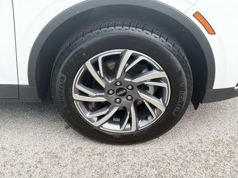 Used 2025 Lincoln Corsair FWD image 10