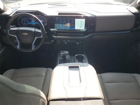 Used 2022 Chevrolet Silverado 1500 LTZ w/ LTZ Premium Package image 17