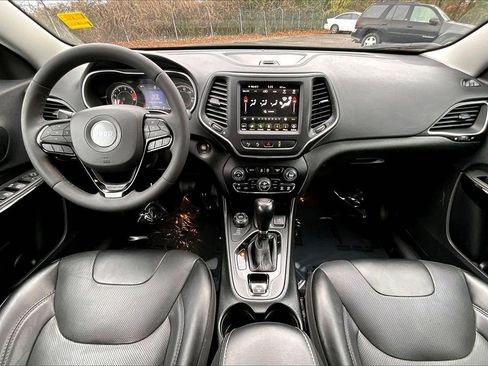 Used 2023 Jeep Cherokee Altitude Lux image 8