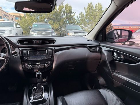 Used 2021 Nissan Rogue Sport SL w/ Premium Package image 26