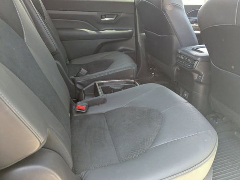 Used 2024 Toyota Grand Highlander AWD Hybrid image 14