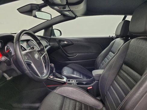 Used 2019 Buick Cascada Premium image 17