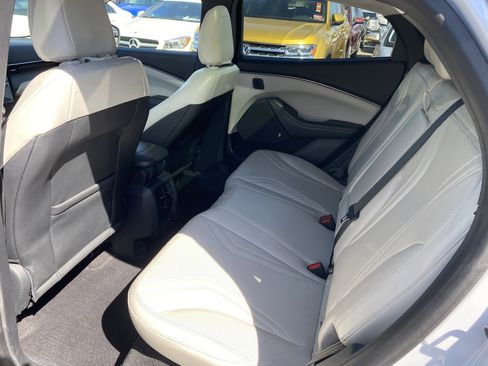 Used 2022 Ford Mustang Mach-E Premium image 19