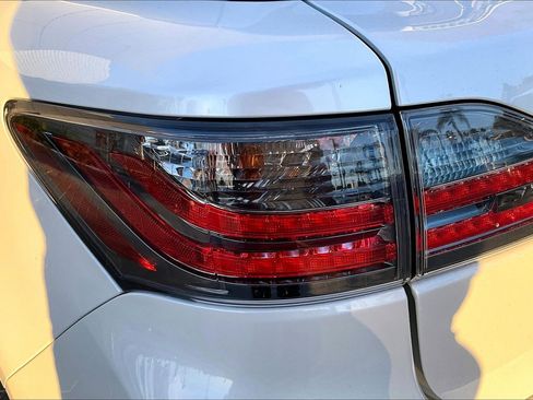 Used 2012 Lexus CT 200h image 29