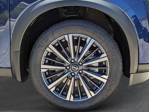 New 2026 Nissan Pathfinder Platinum w/ Cargo Package FWD image 9