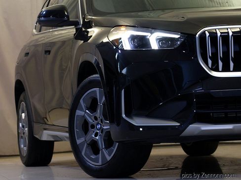 Certified 2025 BMW X1 xDrive28i w/ Technology Package AWD/4WD image 4