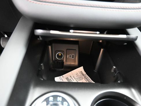 New 2025 Ford Explorer Active w/ Active Comfort Package image 31