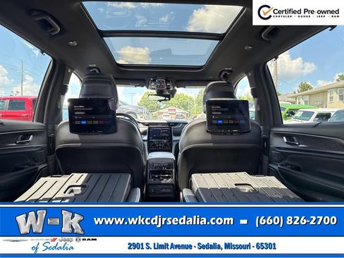 Certified 2023 Jeep Grand Cherokee L Overland w/ Luxury Tech Group IV AWD/4WD image 32