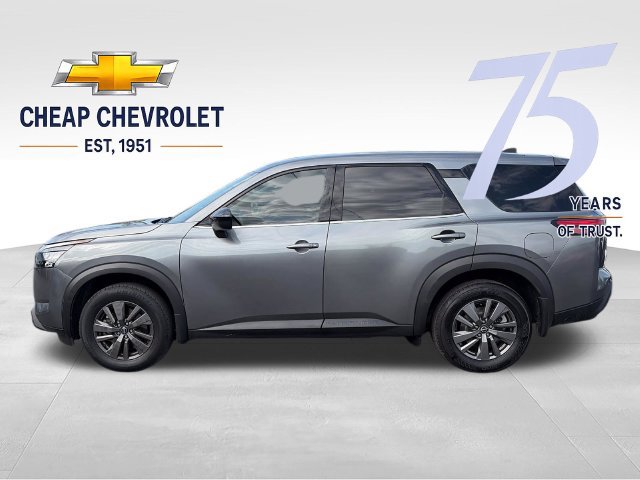 Used 2025 Nissan Pathfinder S FWD image 2