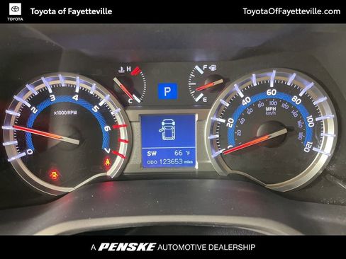 Used 2017 Toyota 4Runner SR5 image 30