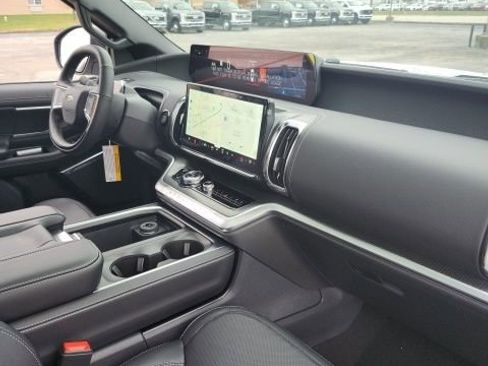 New 2025 Ford Expedition Platinum w/ Stealth Performance Package image 14