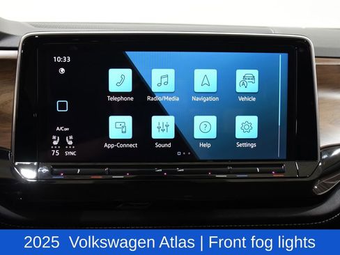 Used 2025 Volkswagen Atlas SE FWD image 17