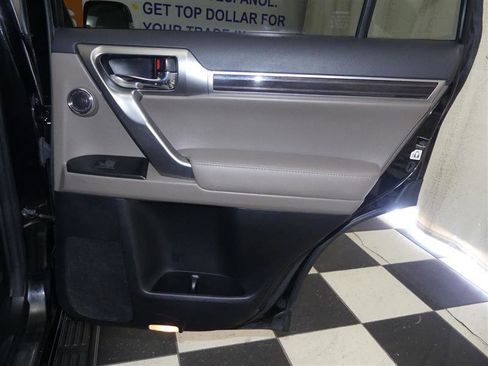 Used 2022 Lexus GX 460 Premium image 30