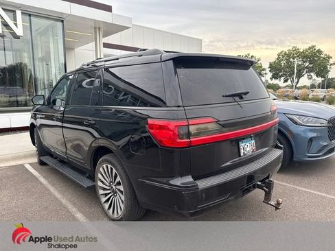 Used 2019 Lincoln Navigator Reserve AWD/4WD image 3