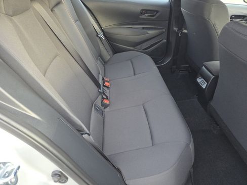Used 2025 Toyota Corolla LE image 8