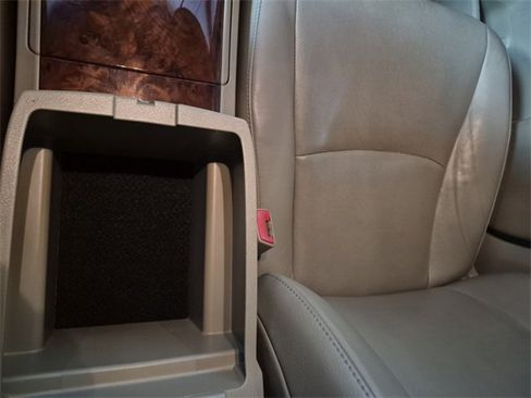 Used 2012 Toyota Highlander Limited image 36