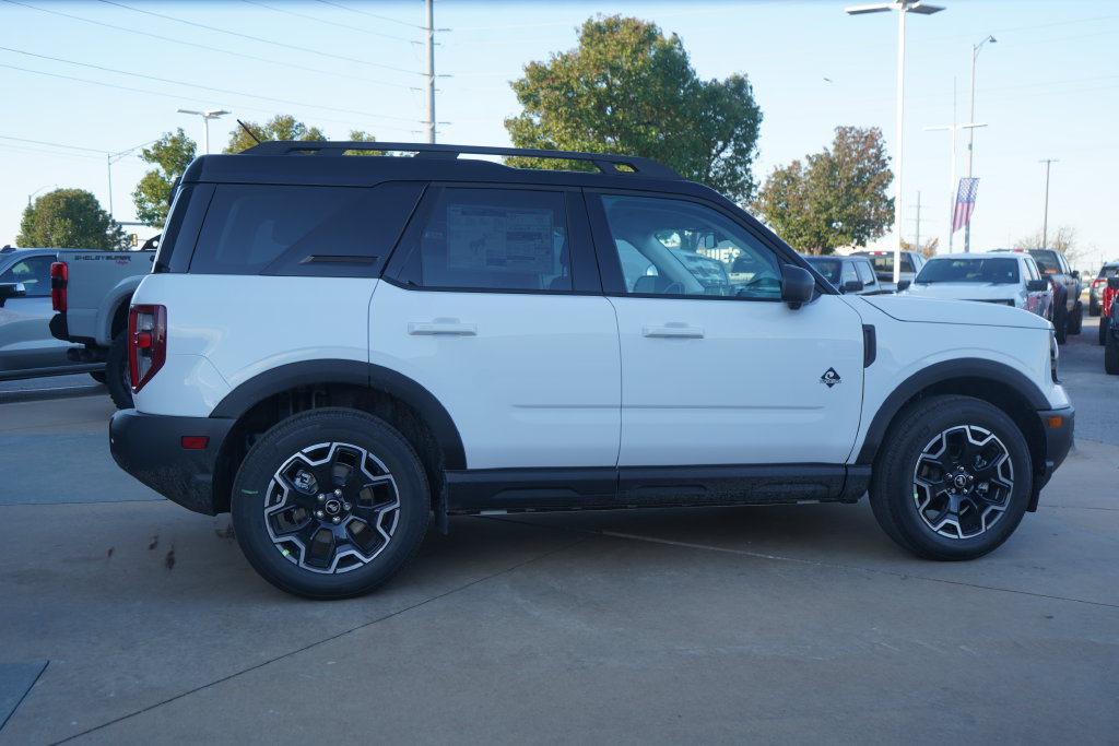 New 2026 Ford Bronco Sport Outer Banks w/ Outer Banks Tech Package+ AWD/4WD image 10