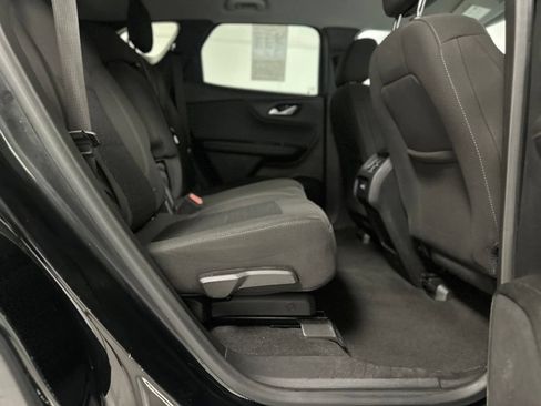 Used 2020 Chevrolet Blazer LT FWD image 19