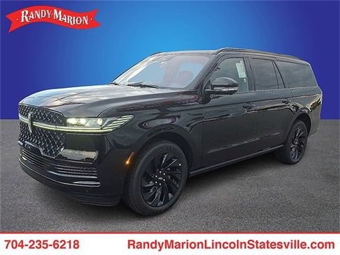 New 2025 Lincoln Navigator L Reserve w/ Jet Appearance Package image 1