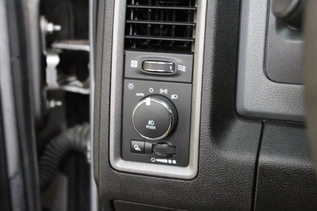 Used 2019 RAM 1500 Express w/ Wheel & Sound Group AWD/4WD image 15