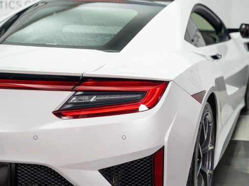 Used 2017 Acura NSX AWD/4WD image 20