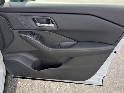 New 2026 Nissan Rogue SV w/ Cold Weather Package FWD image 31