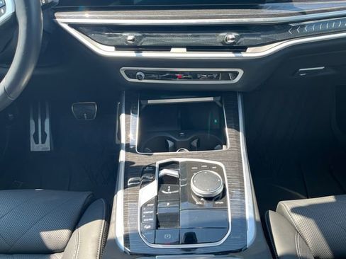 Certified 2024 BMW X5 xDrive40i w/ M Sport Package AWD/4WD image 11
