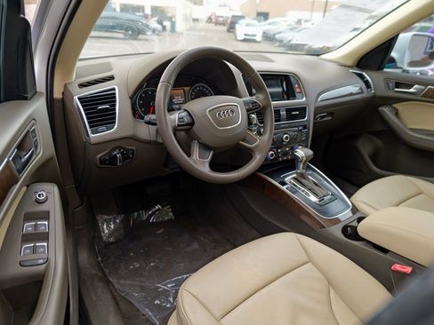Used 2016 Audi Q5 2.0T Premium image 16