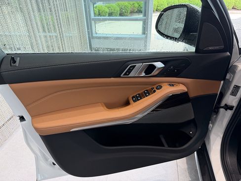 New 2026 BMW X5 xDrive50e AWD/4WD image 11