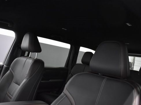 New 2026 Nissan Armada SL w/ Captain's Chari Seat Package image 16