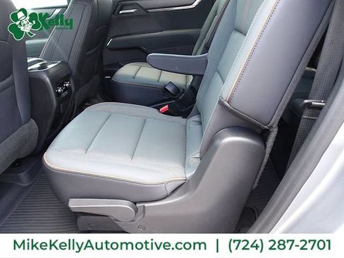 Used 2024 GMC Acadia AT4 AWD/4WD image 14
