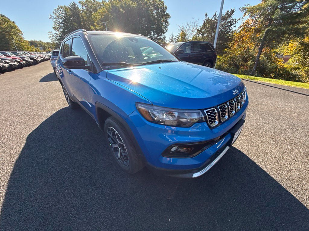 New 2026 Jeep Compass Limited AWD/4WD image 7
