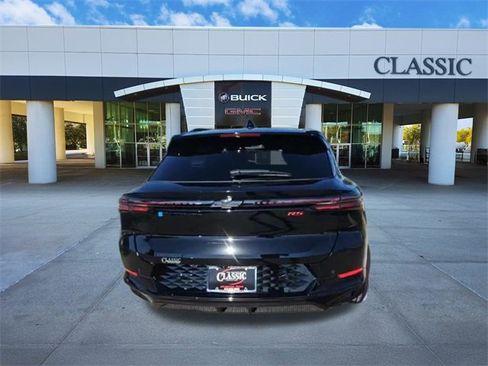 Used 2024 Chevrolet Equinox EV RS image 5